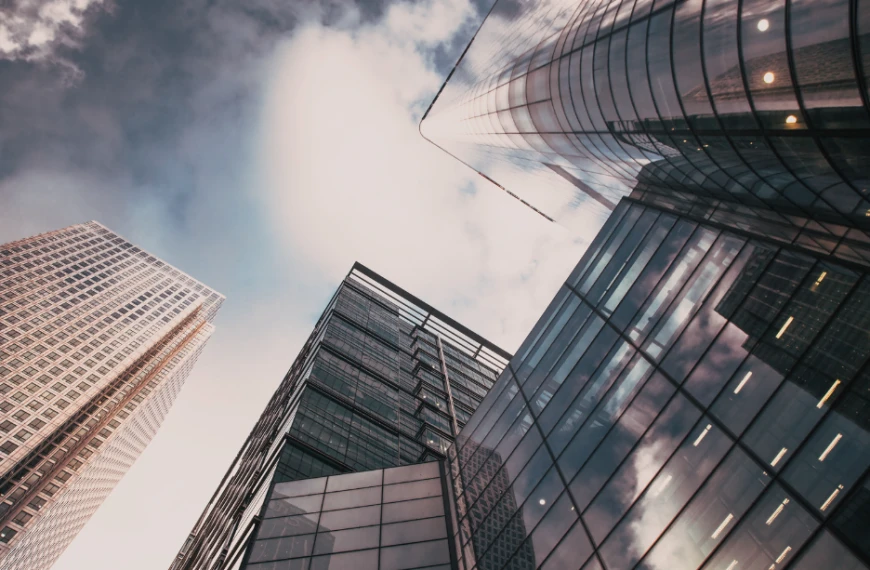 Navigating Market Volatility: Silicon Valley Bank’s Challenges and Spillover Effects